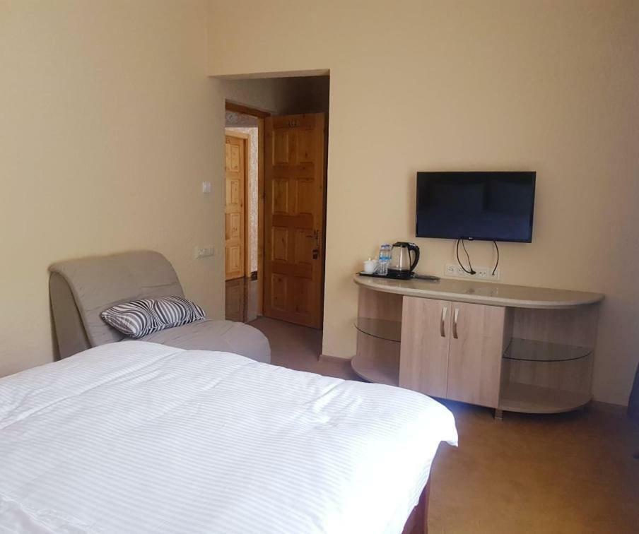 Hotel Iveria Abastumani Exteriör bild
